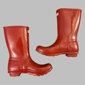 HUNTER Women’s Short Red Glossy Rain Boots
